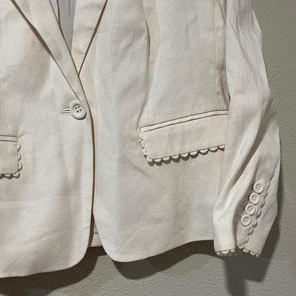 New Ann Taylor Cream Blazer - Picture 3 of 8